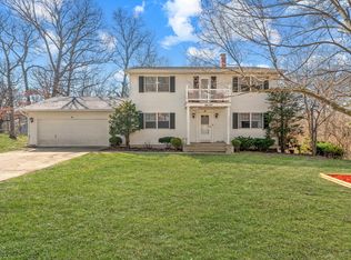 8690 Durbin Ln, Crown Point, IN 46307