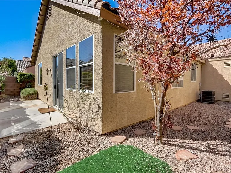 10948 Positano St — Photo 25