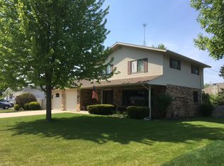 2920 43rd St, Two Rivers, WI 54241