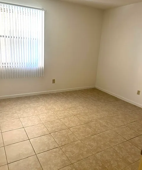 130 Jasmine Woods Ct #11D — Photo 18