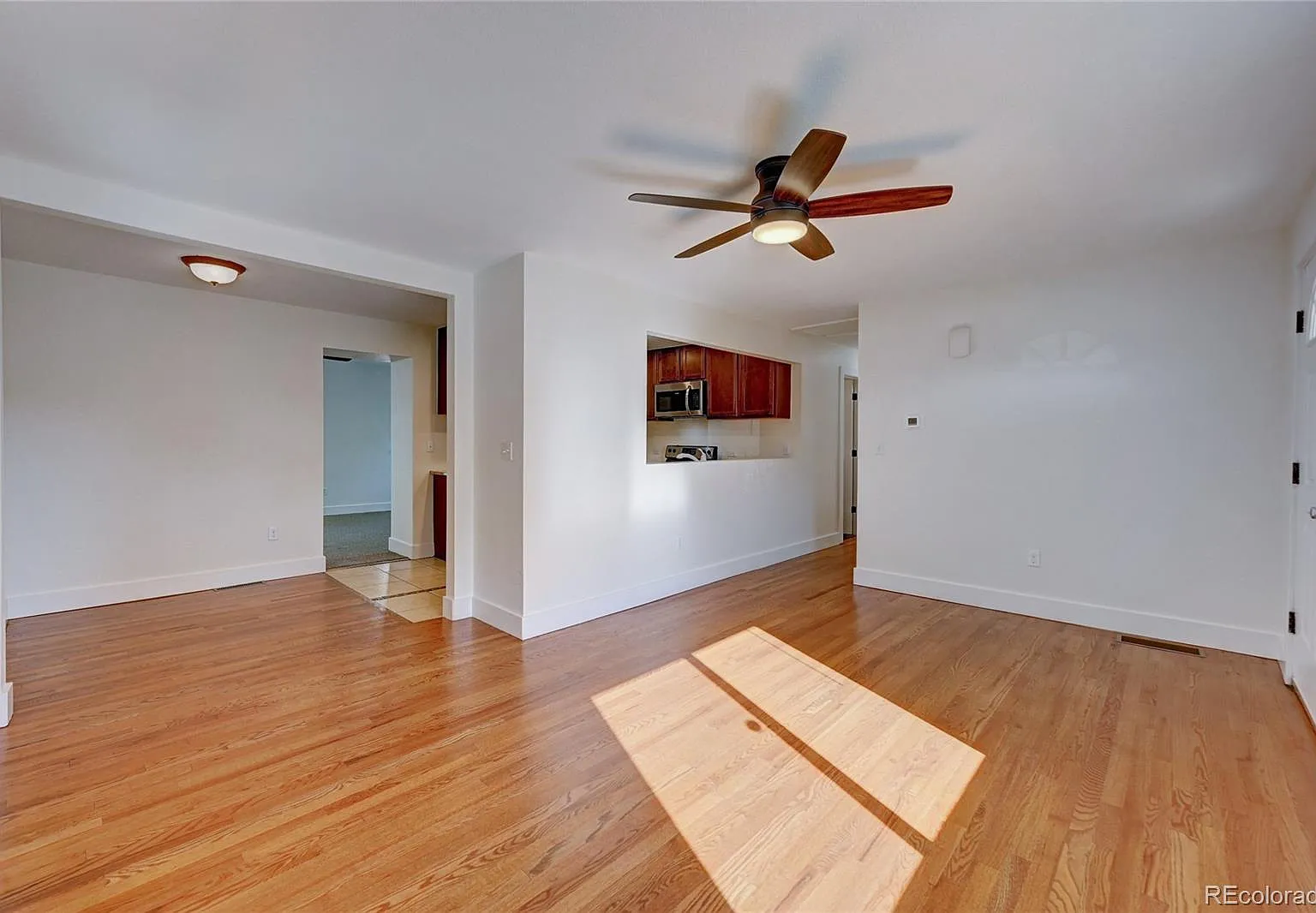 3 bed, 1.0 bath, 1120 sqft, $2,595 — Photo 4