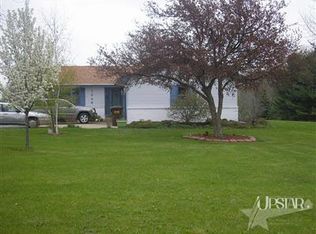 1249 Beacon Rd, Kendallville, IN 46755