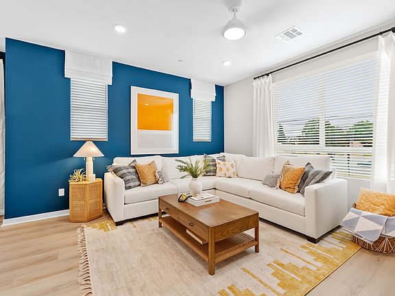 VV Plan 4AR Family Room