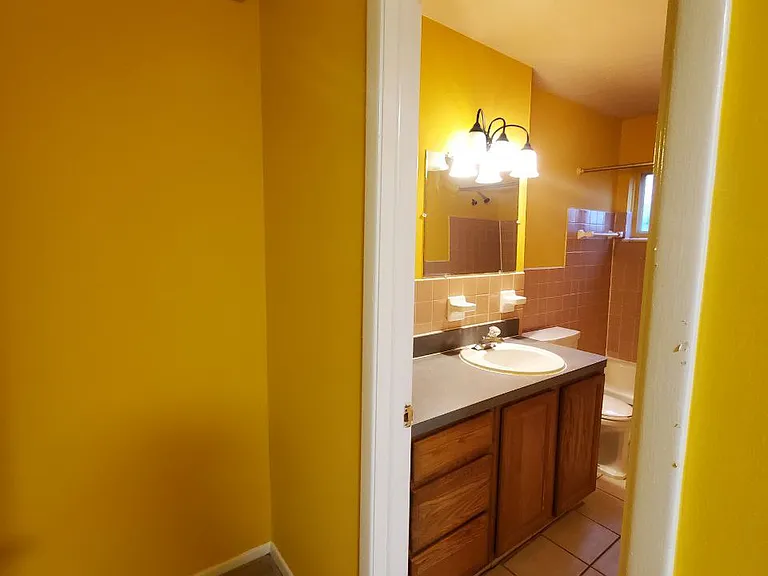 23755 Banbury Cir #1 — Photo 81