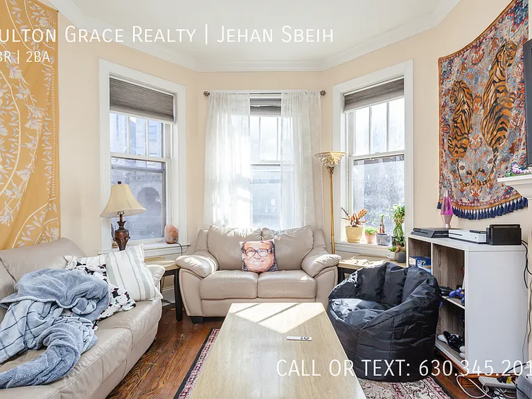 2128 N Sheffield Ave #1F — Photo 3