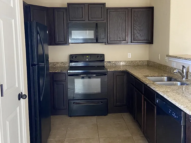 7215 Golf Way #1 — Photo 4