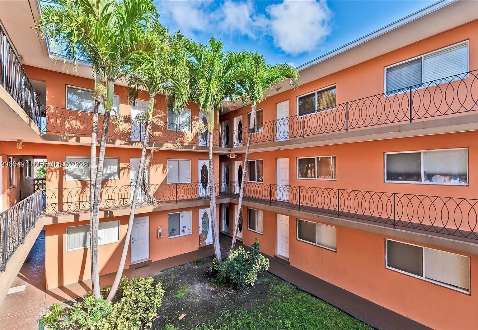 River Grand Ii Condo — Photo 3