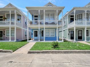 1606 Avenue L #UP, Galveston, TX 77550