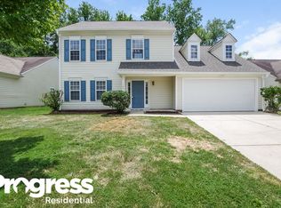 11441 Northwoods Forest Dr, Charlotte, NC 28214