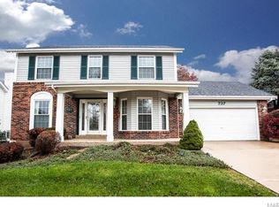737 Westbrooke Terrace Dr, Ballwin, MO 63021