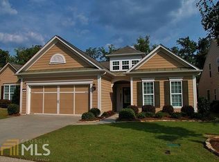6547 Grove Park Dr, Hoschton, GA 30548