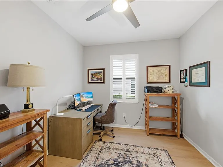 19584 Utopia Ln — Photo 23
