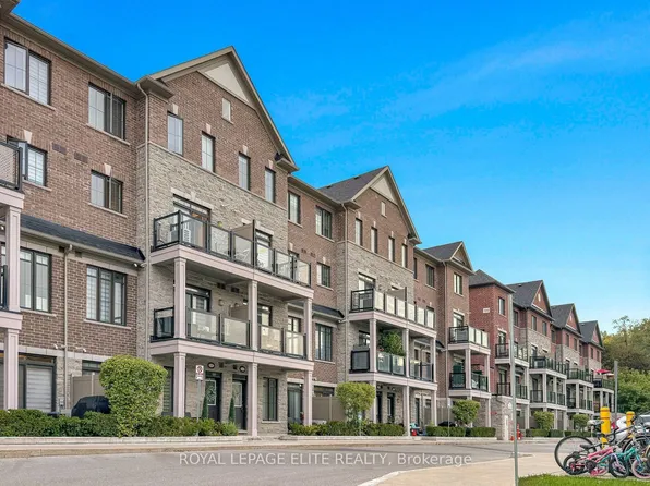 198 Pine Grove Rd #6, Vaughan, ON L4L 0H8