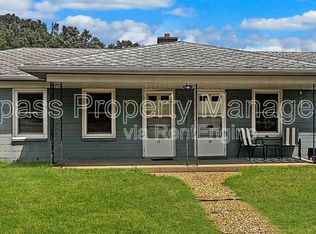 12 Ridgewood St, Kalamazoo, MI 49001