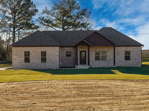 2nd image of 21 W Cedar Hill Rd