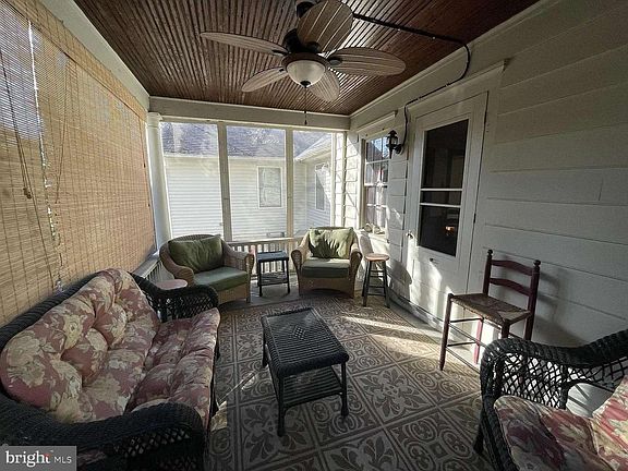 3rd image of 53 Market St