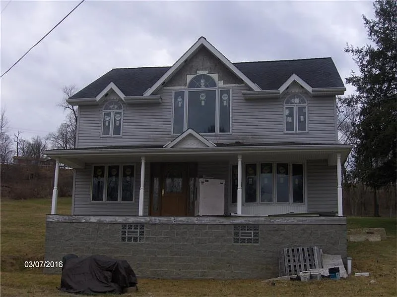 4 Verner Ave photo 1
