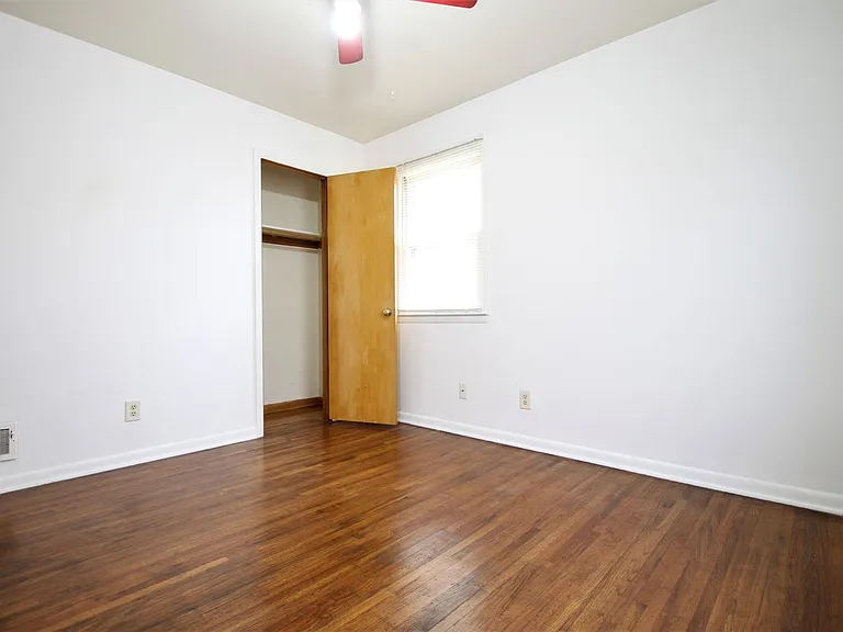 6913 Bedford Ave — Photo 7