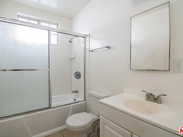 1937 S Bedford St #4 — Photo 13