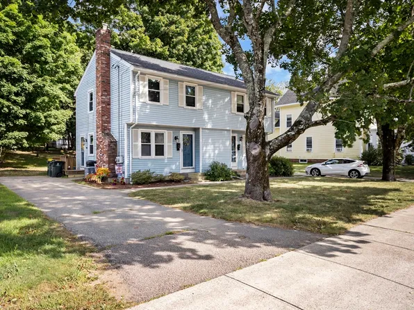 252 Union St, Franklin, MA 02038