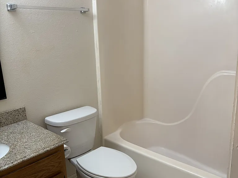 508 Soniat St — Photo 10