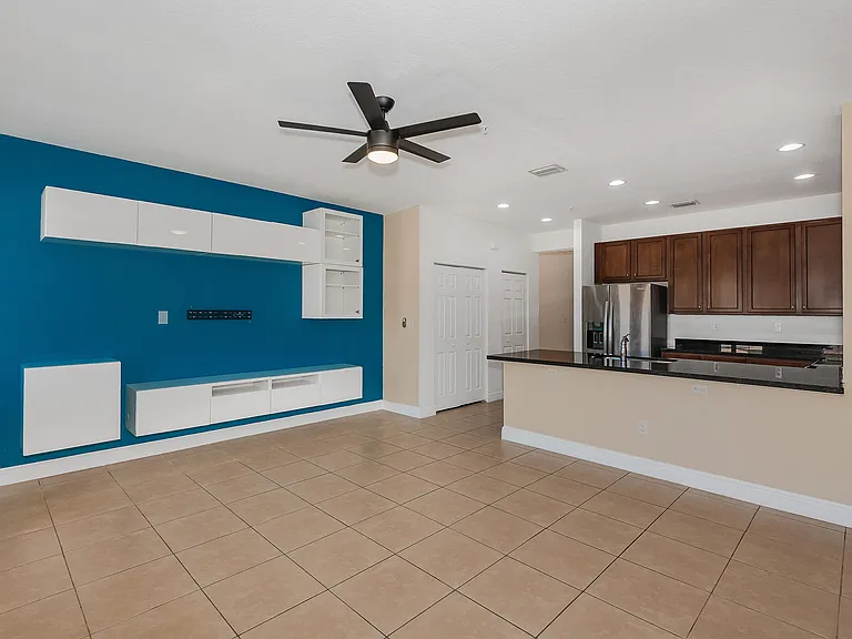 932 SW 147th Ave #2905 — Photo 8