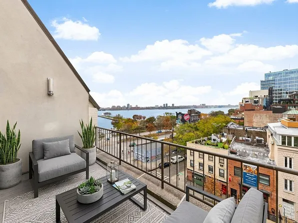 130 Barrow St Unit Penthouse 20, New York, NY 10014