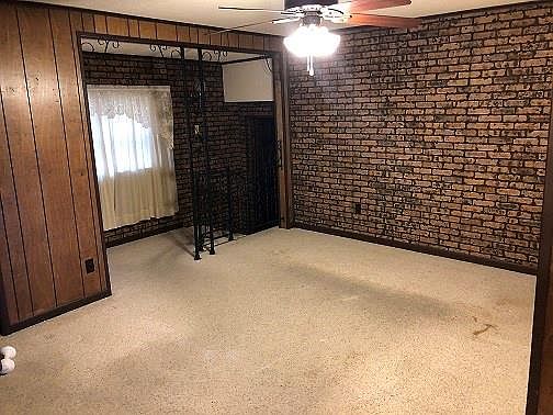 3rd image of 119 Yorke St