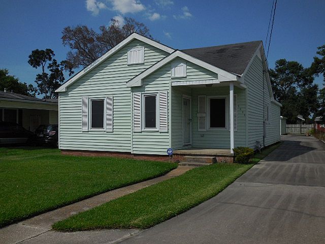 1st image of 1008 Saint Peter St