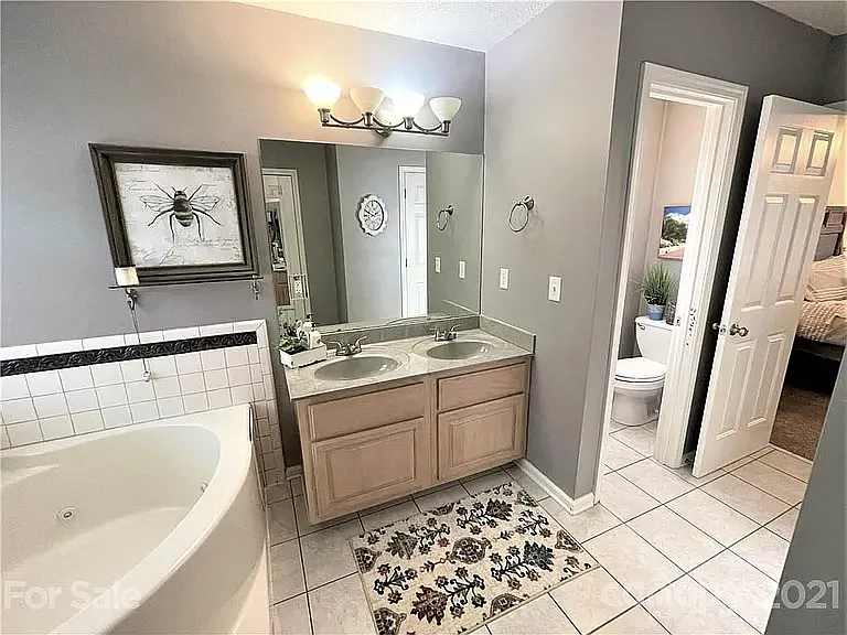 17 Grove Garden Ave — Photo 14