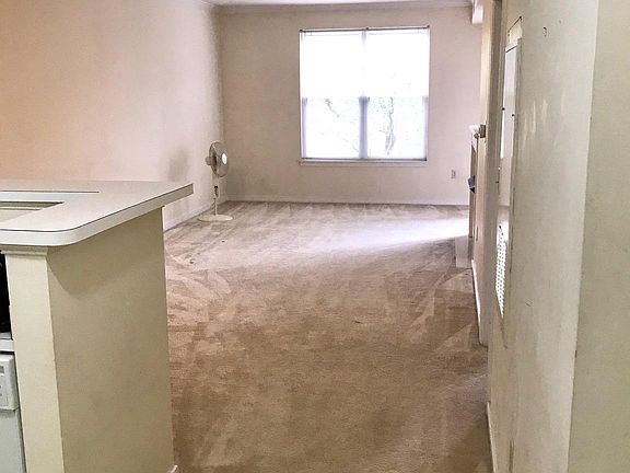 5th image of 1625 International Dr Unit 311