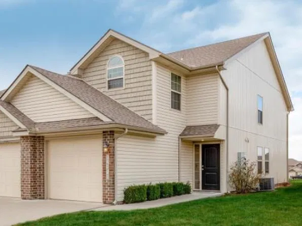 12310 NW Fox Creek Dr, Platte City, MO 64079
