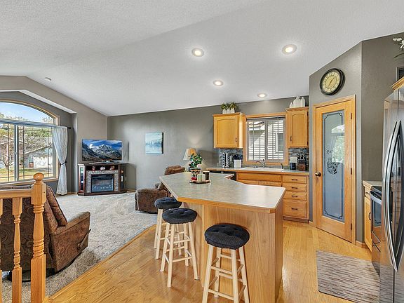 4th image of 434 Cedarwood Ct