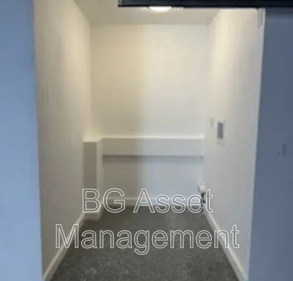 2417 Northrop Ave #2 — Photo 5