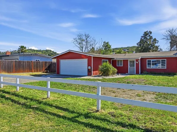 325 Aspero Ct, Escondido, CA 92026