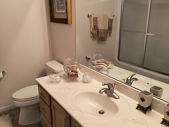 5th image of 759 Boxwood Dr N #1