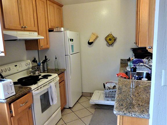 3rd image of 464 Miller Ave APT 10