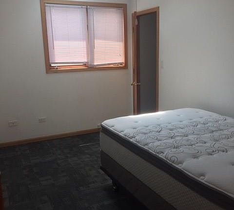 3rd image of 830 S Claremont Ave APT 3