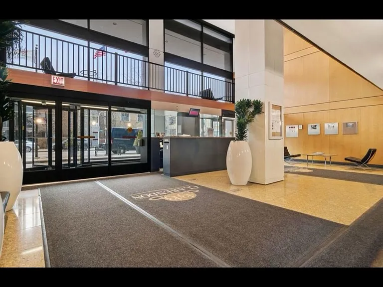 4343 N Clarendon Ave #1702 — Photo 12