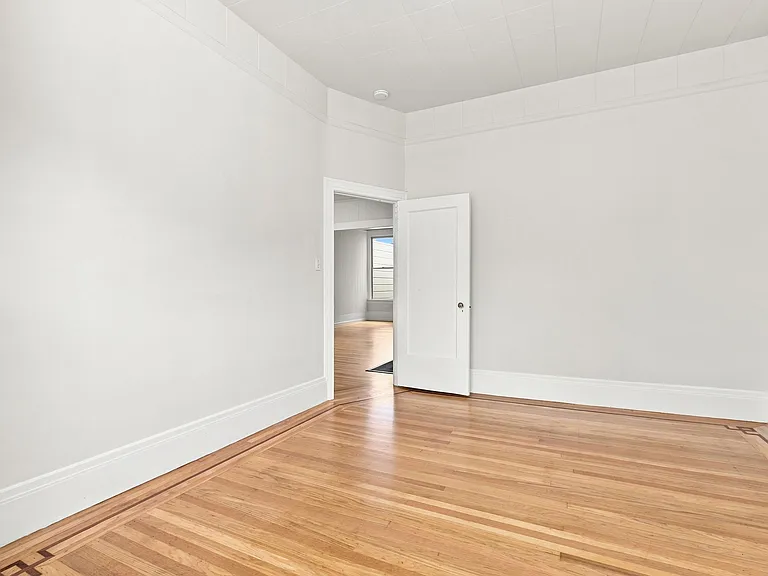 257 Chenery St — Photo 12