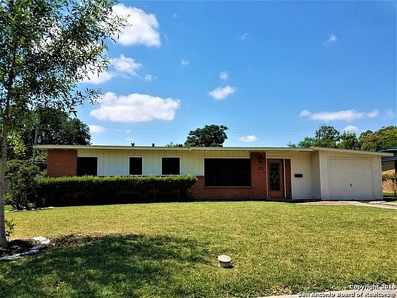 2nd image of 422 E Rampart Dr