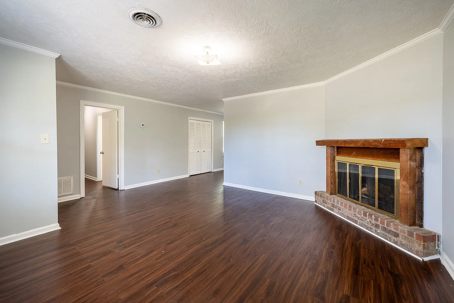 2305 Oketo Drive - 1 — Photo 4