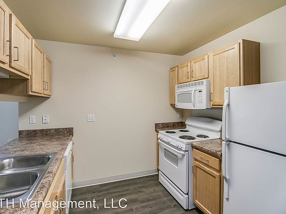 4th image of 501 King St