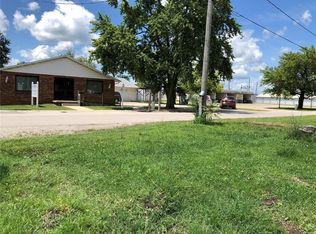 512 N Douglas St, Litchfield, IL 62056