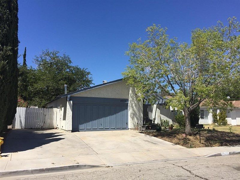 1st image of 44715 Palm Vista Ave