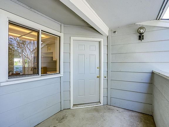 3rd image of 1571 Thornbriar Dr