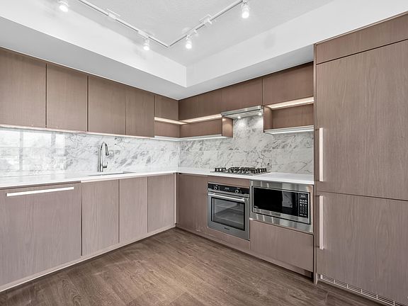 3rd image of 8988 Patterson Rd #1112