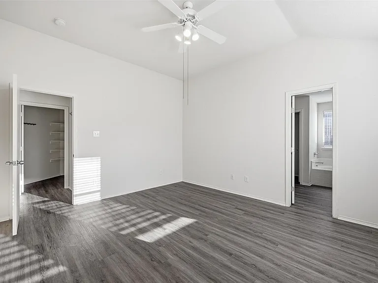 518 Niagara Falls Dr — Photo 10