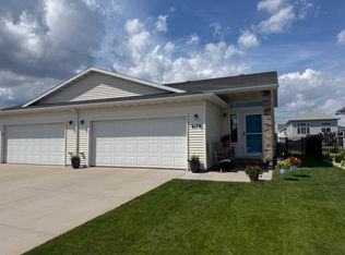 6179 56th Ave S, Fargo, ND 58104