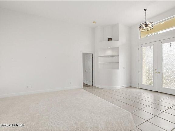 4th image of 1304 Crepe Myrtle Ln